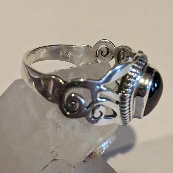 Natural Red Garnet, 925 Silver Ring, size 8 - Picture 5 of 9